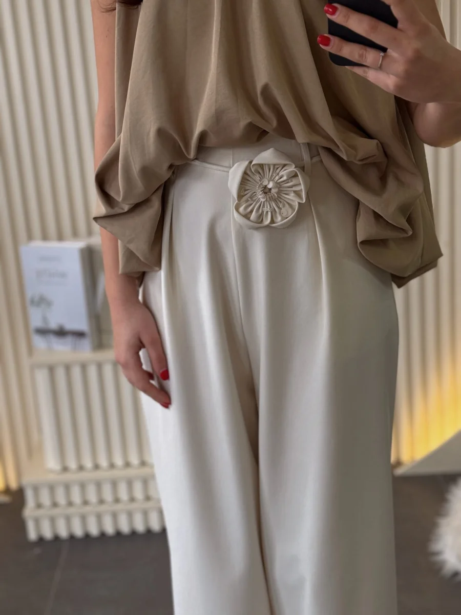 Pantalone bež sa ružom elegantne LAVOY6765