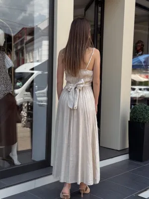 Haljina bež lepršava LA37653